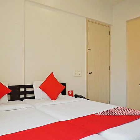 Oyo 12227 Hotel Resonare Baner Pune Extérieur photo