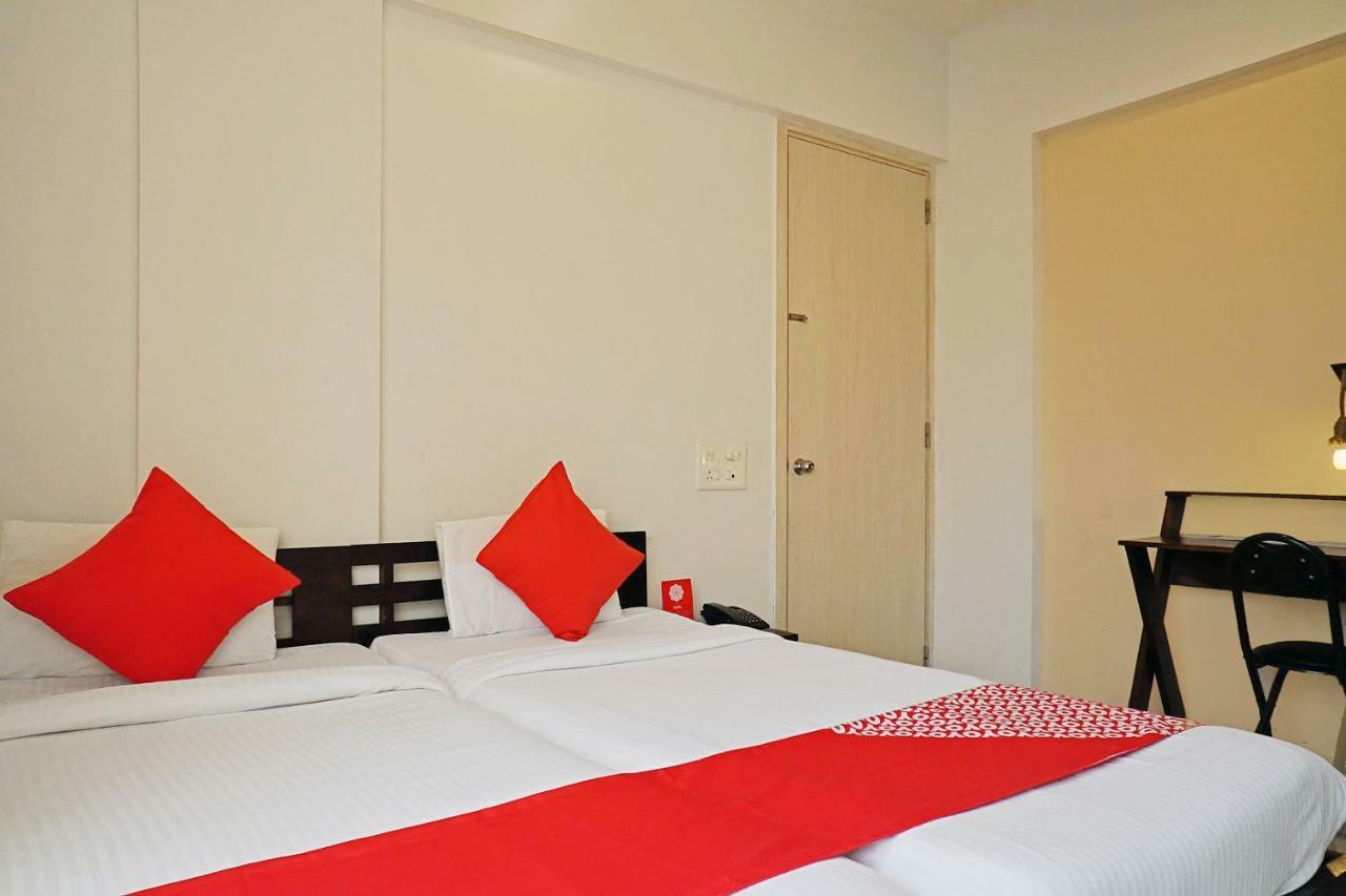 Oyo 12227 Hotel Resonare Baner Pune Extérieur photo