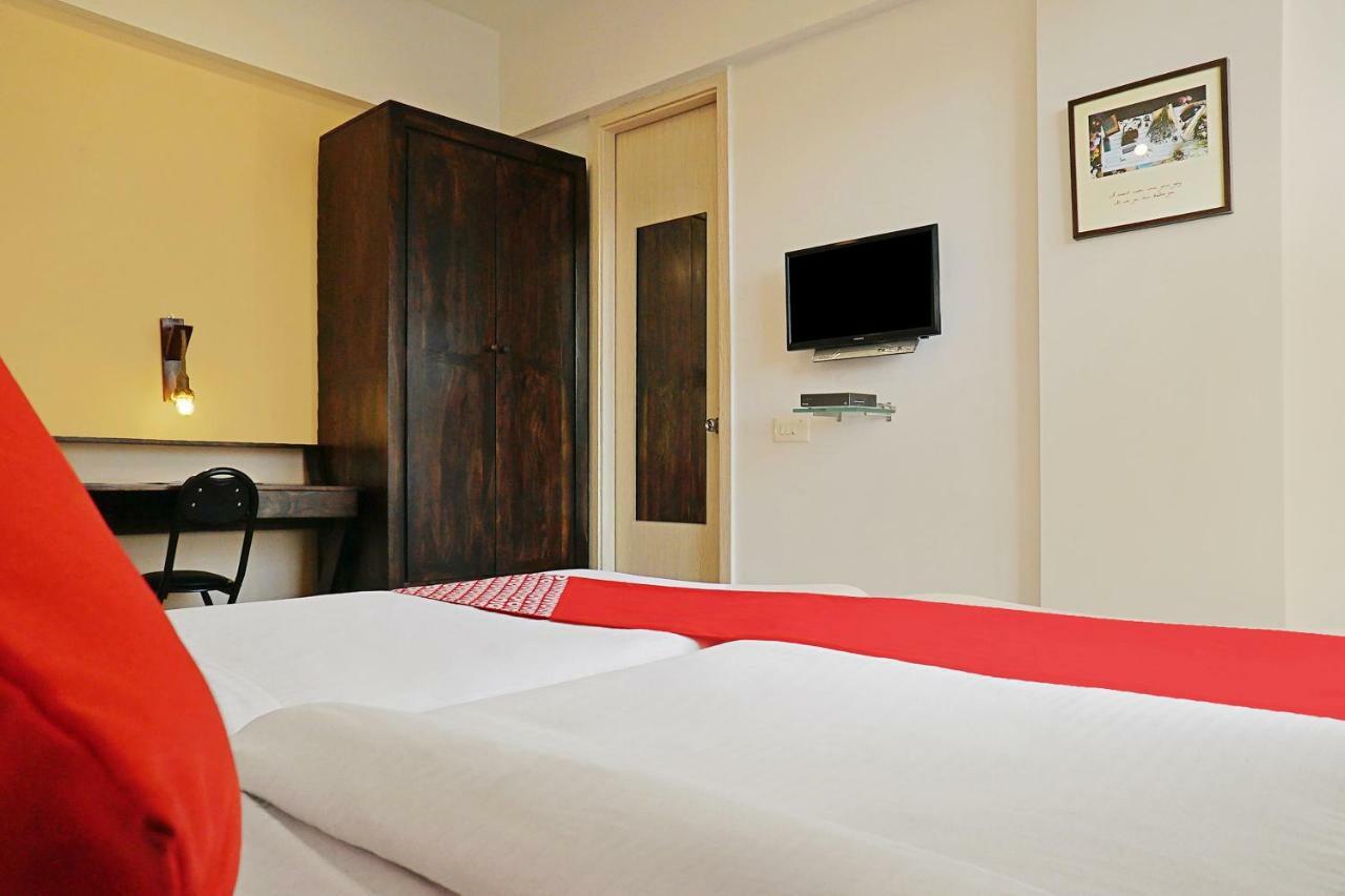 Oyo 12227 Hotel Resonare Baner Pune Extérieur photo